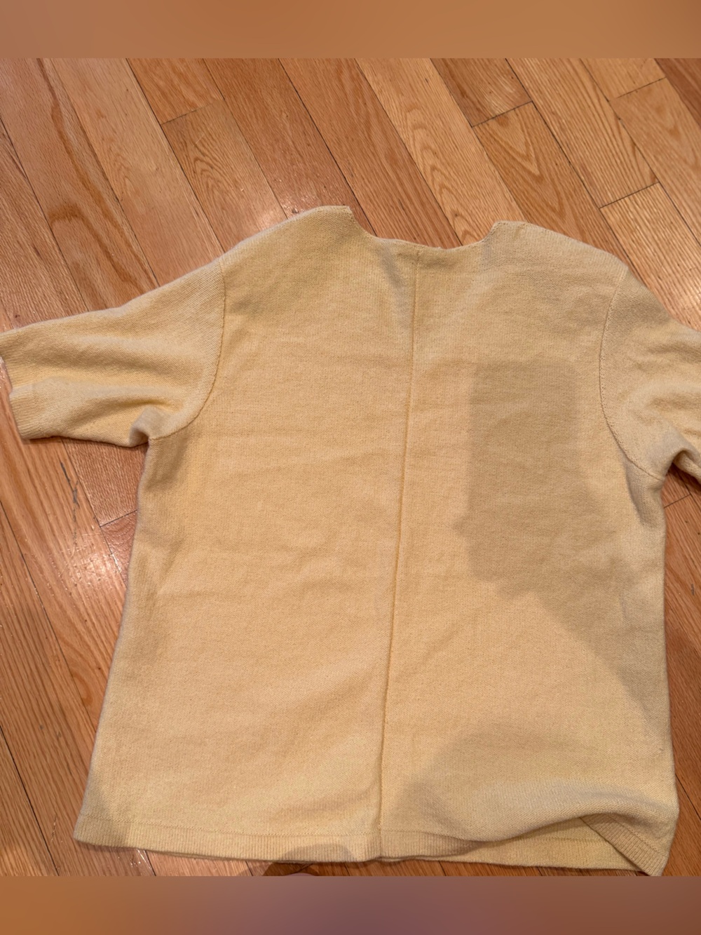 Vintage Holt Renfrew Butter Yellow V-Neck Wool Blend Sweater Tee - Picture 12 of 13